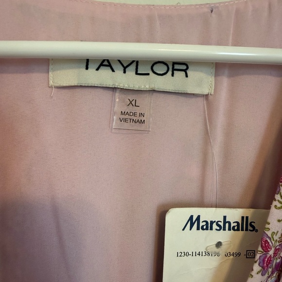 2/$30 Taylor - Pink Green Floral V-Neck Dress XL Elastic Waist Pockets NWT - Picture 5 of 9